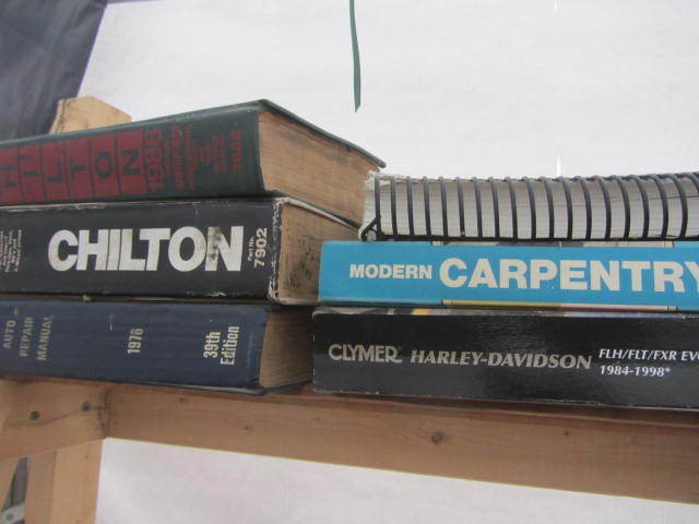 lot 120 image: Chilton, Harley Davidson Guides