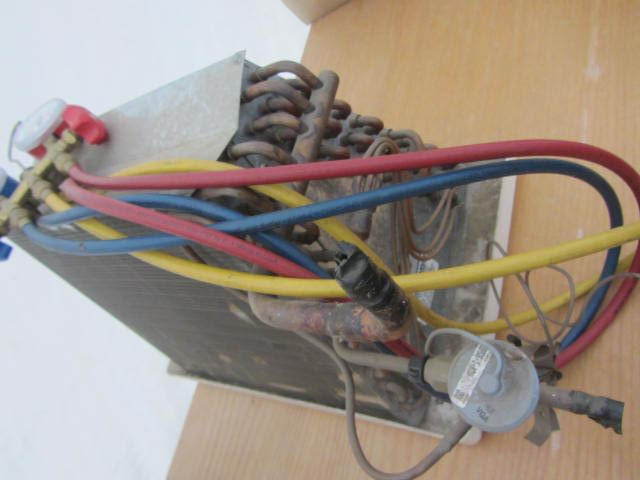 lot 128 image: Evaporator Coil, Manifold Gauges