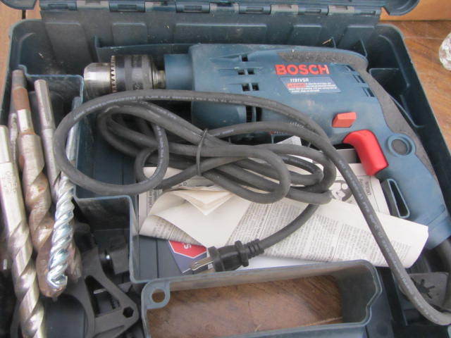 lot 114 image: Bosch Electric Drill