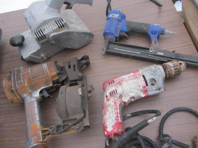 lot 111 image: Bostitch Coil & CH Brad Nailers