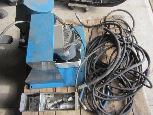 lot 9 image: Hydraulic Hose Crimper