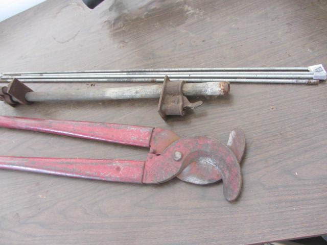 lot 155 image: Bolt Cutter, Pipe Clamp