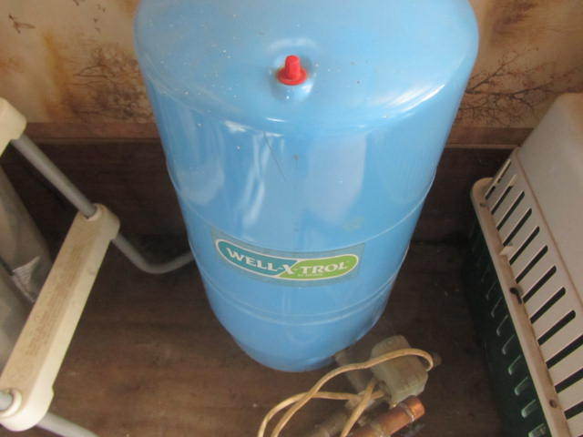 lot 165 image: Well Xtrol Tank