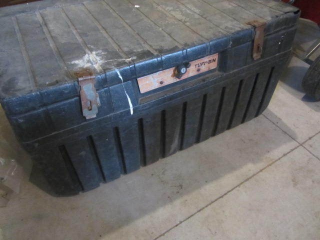 lot 228 image: Tuff Bin