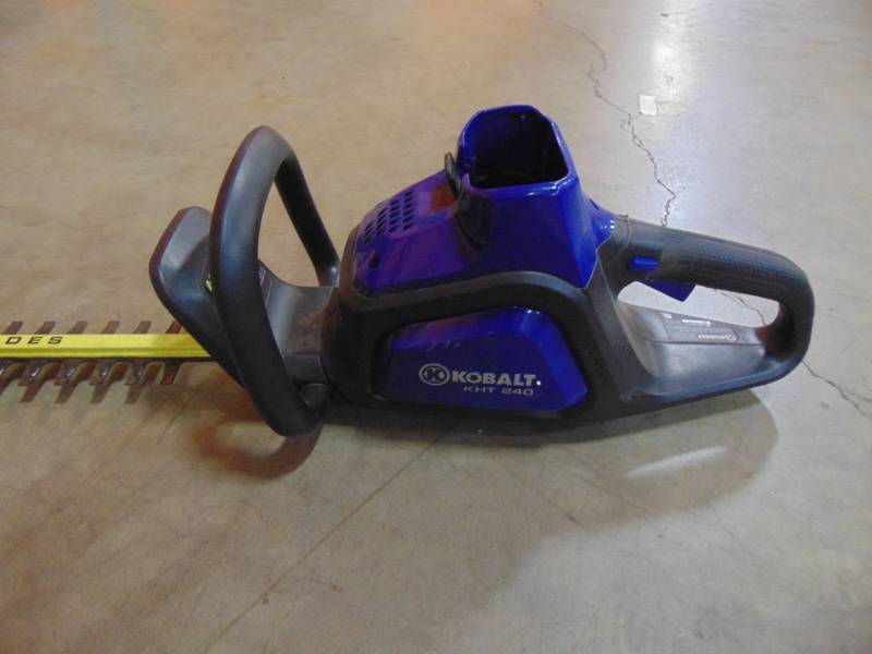 lot 9 image: Kobalt 40-volt Max 24-in Dual Cordless Electric Hedge Trimmer (Battery Not Included) KHT 240