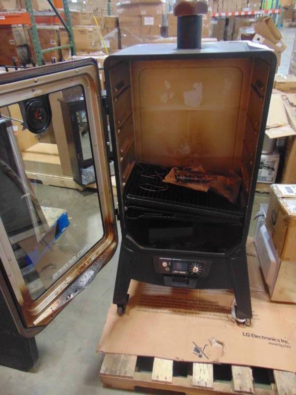 lot 22 image: Pit Boss 1250-Watt Black Electric Vertical Smoker (Common 41-in Actual 41-in) PBV4PS1