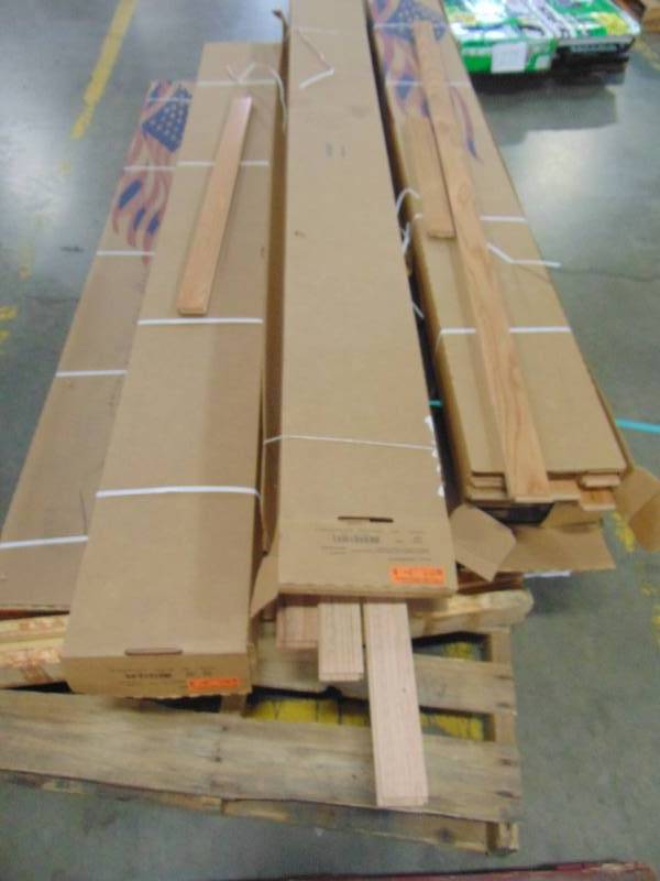 lot 134 image: Shaw Flooring Woodale II Rustic Natural 34 in. x 2-14 in. Wide x Random Length Solid Hardwood Flooring (25 sq. ft.  case) DH79000143