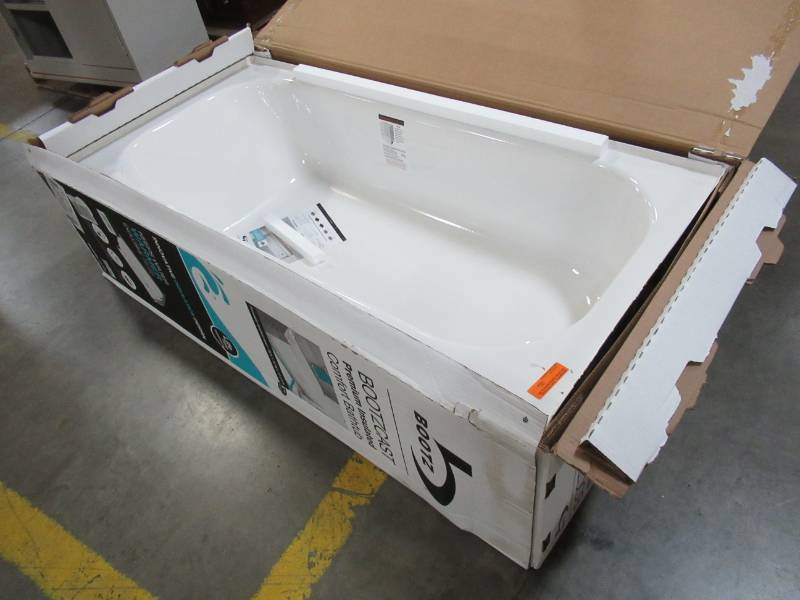 lot 158 image: Bootzcast 60 x 30 x 14 14 Right Drain Rectangular Alcove Soaking Bathtub in White - Small Enamel Damage RH Front Corner by Wainscot.