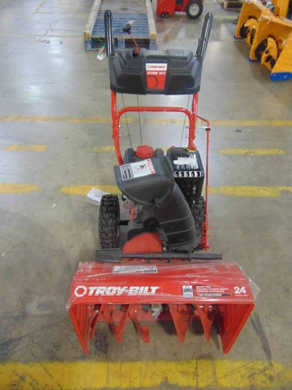 lot 516 image: Troy-bilt 24 in. 208 cc Two-Stage Gas Snow Blower with Electric Start Self Propelled Storm 2410