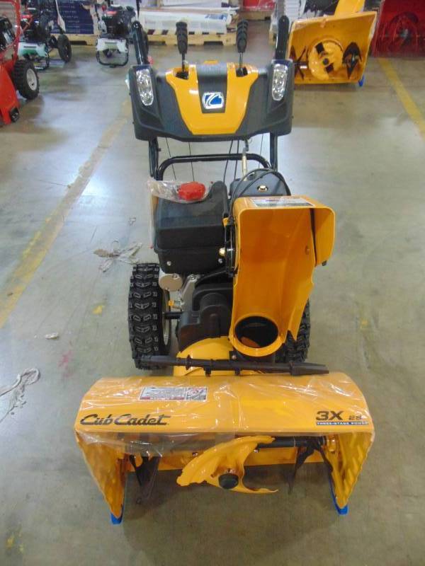 lot 518 image: Cub Cadet 3X 26 in. 357cc 3-Stage Electric Start Gas Snow Blower with Steel Chute, Power Steering and Heated Grips