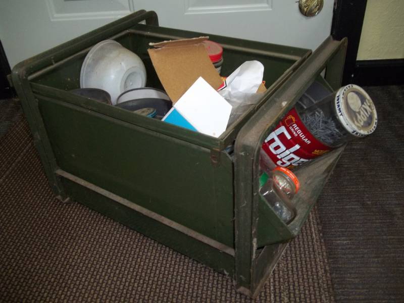 lot 16 image: Misc Hardware and Metal Bin