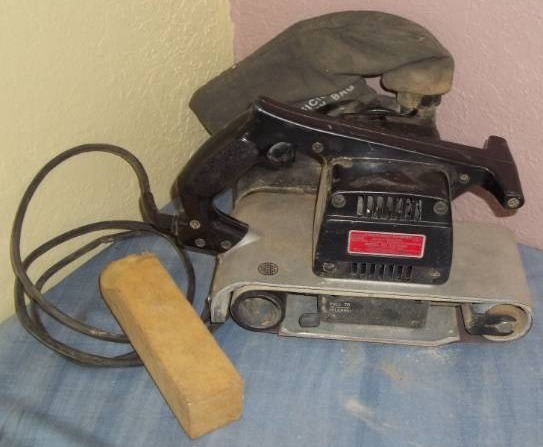 lot 43 image: Belt Sander