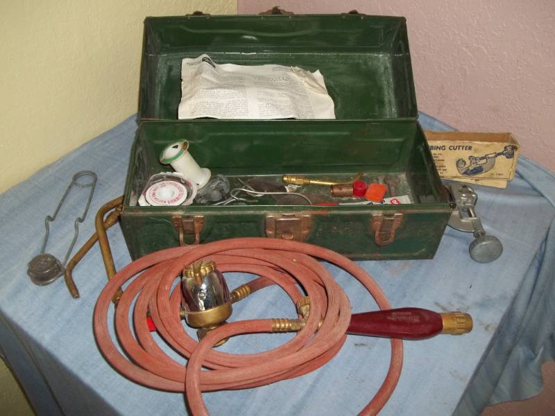 lot 86 image: Torch Accessories and More