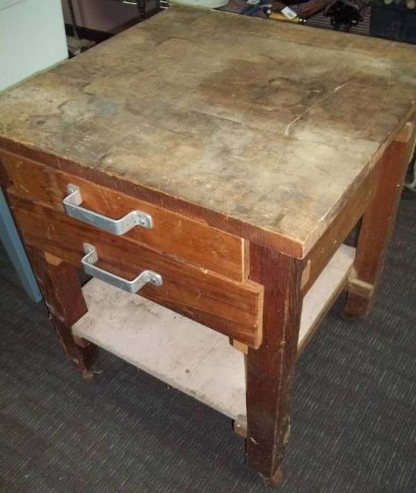 lot 91 image: Work Bench