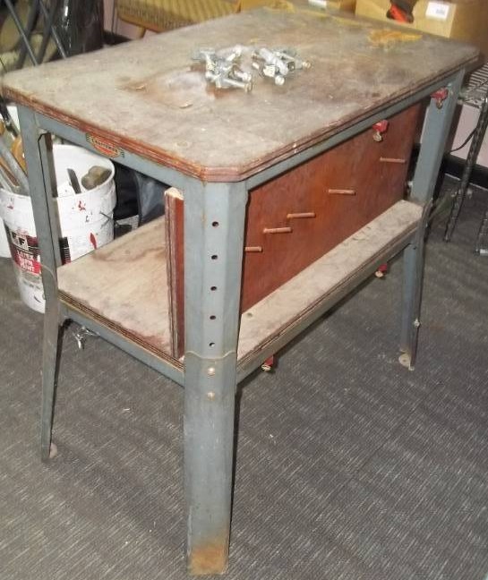 lot 93 image: Work Bench