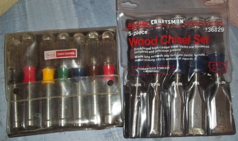 lot 133 image: Wood Chisels and Nut Drivers