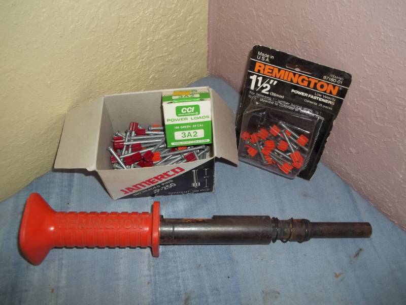 lot 138 image: Powder Actuated Tool