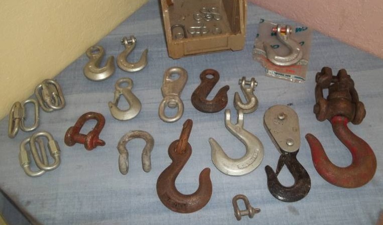 lot 199 image: Hooks and Hardware