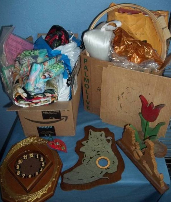 lot 237 image: Assorted Crafts