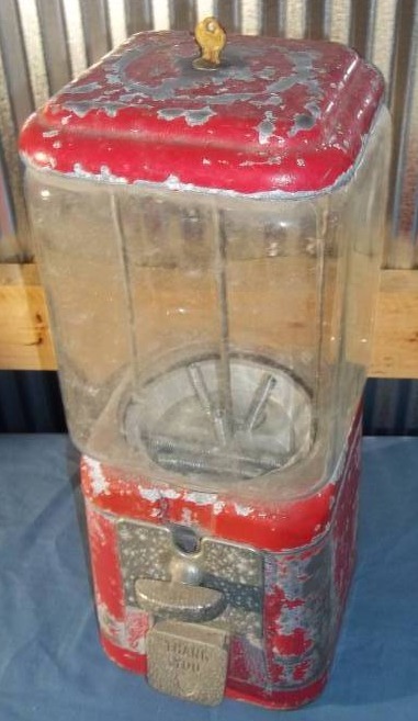 lot 253 image: Gumball Machine