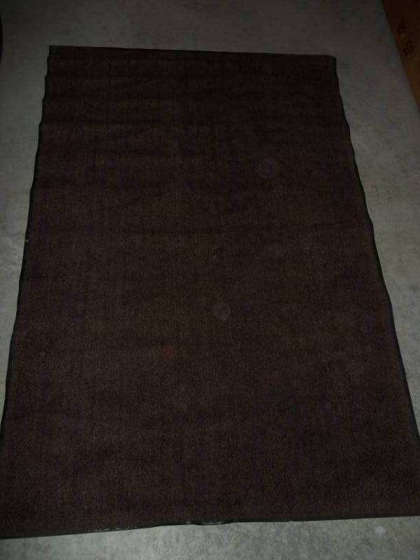 lot 265 image: Commercial Entry Rug