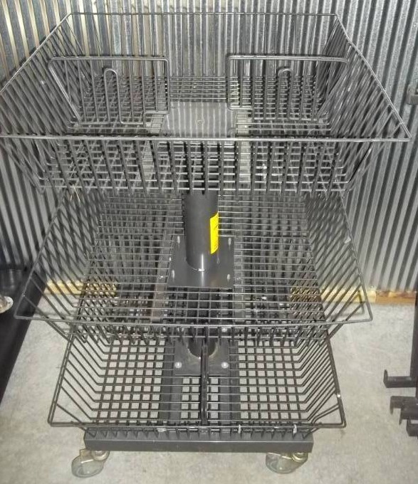 lot 269 image: Commercial Display Rack