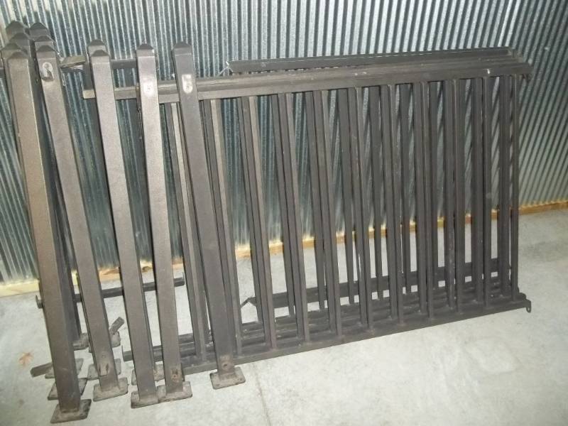 lot 277 image: Deck Railing