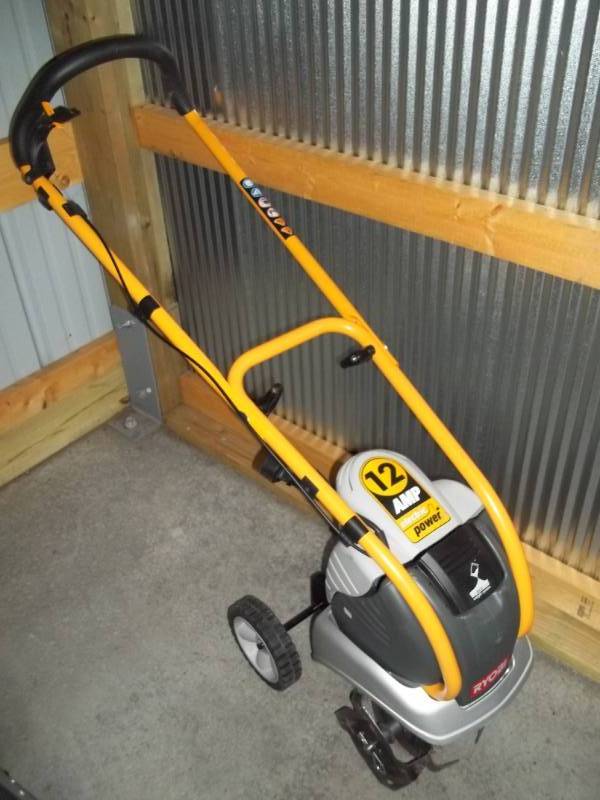 lot 289 image: Electric Garden Cultivator