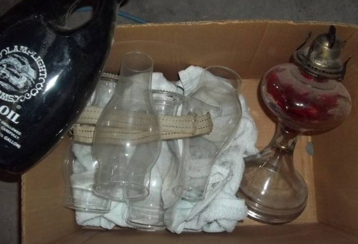 lot 366 image: Oil Lamps