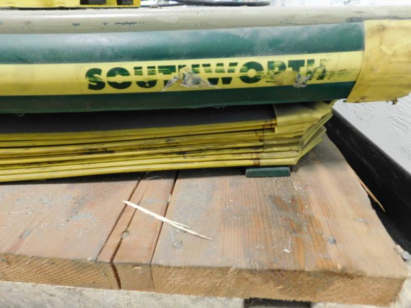 lot 2 image: Southworth 2000lb Lift Table