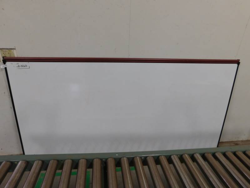 lot 24 image: Dry Erase Board - 8(w) x 4(h)
