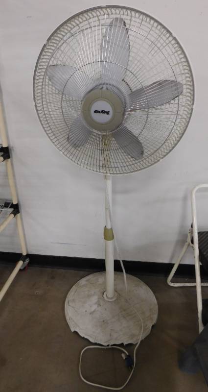 lot 41 image: Oscillating Fan