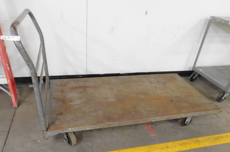 lot 45 image: Utility Cart - 5 x 30