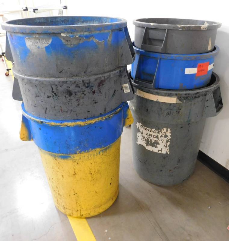 lot 47 image: Misc. Lot of Rubbermaid Garbage Bins