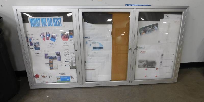 lot 48 image: Quartet Display Cabinet - 72(w) x 36(h)