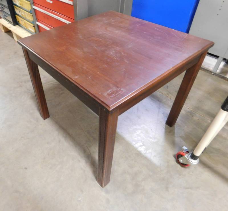 lot 77 image: End Table - 24 x 24