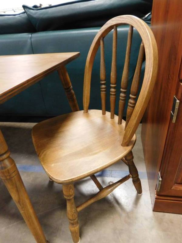 lot 82 image: Kids Wood Table & Chairs