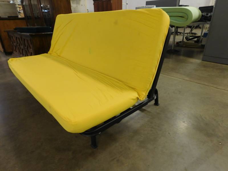 lot 86 image: Futon Bed