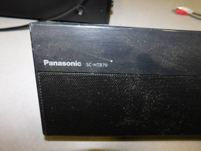 lot 120 image: Panasonic SC-HTB70 Sound Bar