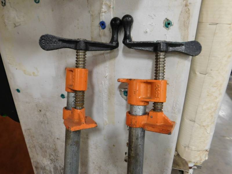 lot 130 image: Industrial Clamps