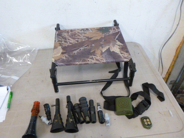 lot 16 image: Hunting Items