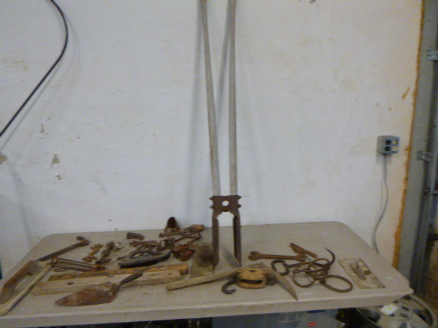 lot 115 image: Vintage Tools