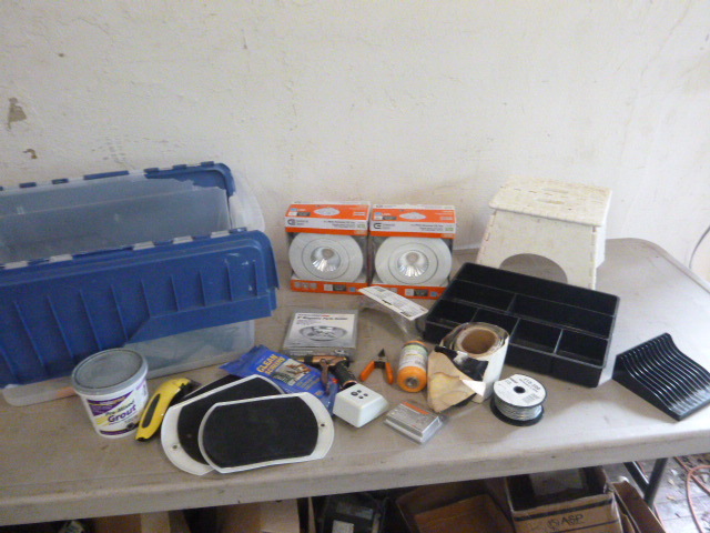 lot 73 image: Miscellaneous Garage Items