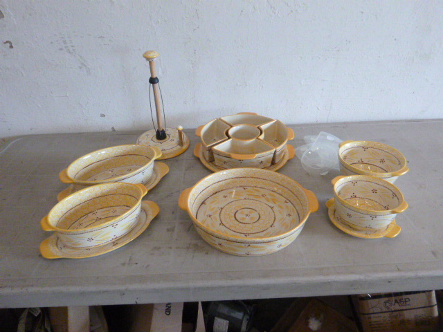 lot 88 image: Temp-Tations Serving Dishes