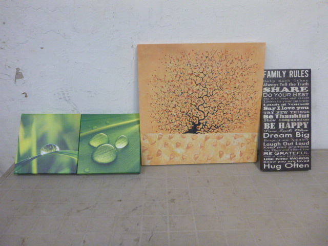 lot 109 image: 4 Wall Prints