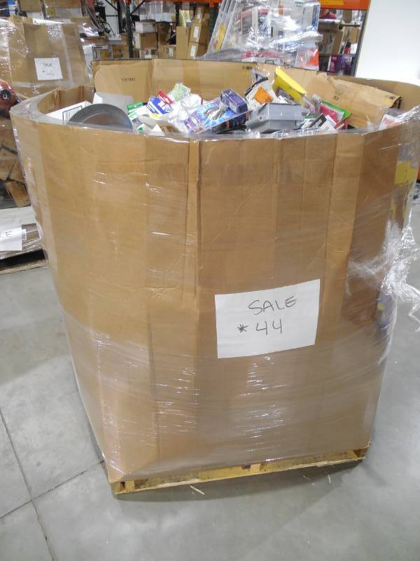 lot 4 image: WHOLESALE PALLET LOT OF GENERAL MERCHANDISE, SMALLS- TOOLS,HARDWARE ITEMS