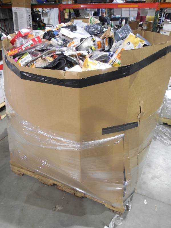 lot 53 image: WHOLESALE PALLET LOT OF GENERAL MERCHANDISE, SMALLS- TOOLS,HARDWARE ITEMS