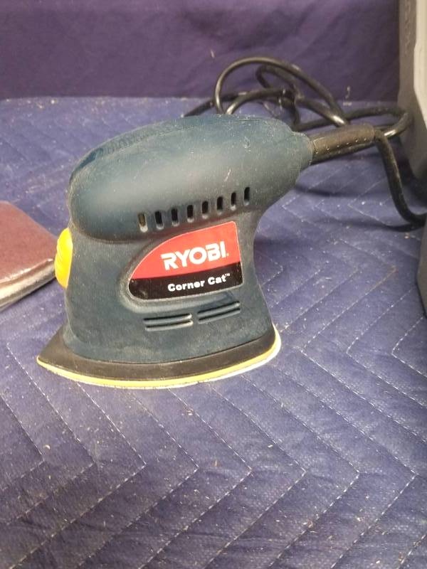 Ryobi Compact Finishing Sander