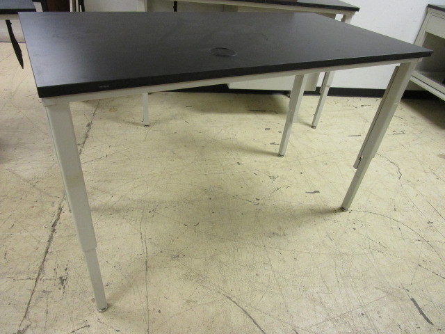 lot 406 image: HAMILTON SCIENTIFIC LAB TABLE