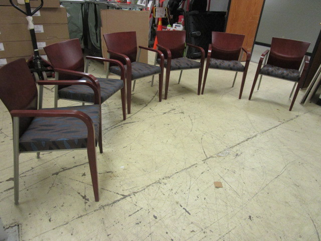 lot 409 image: STEELCASE OFFICE CHAIRS